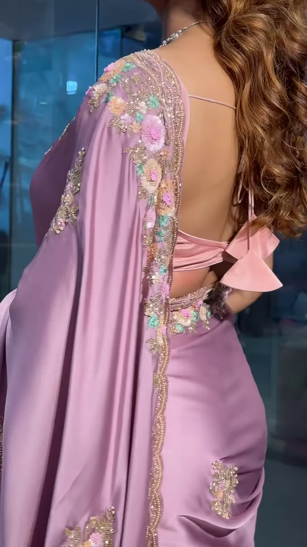 Graceful Pink Designer Saree with Elegant Floral Embroidery