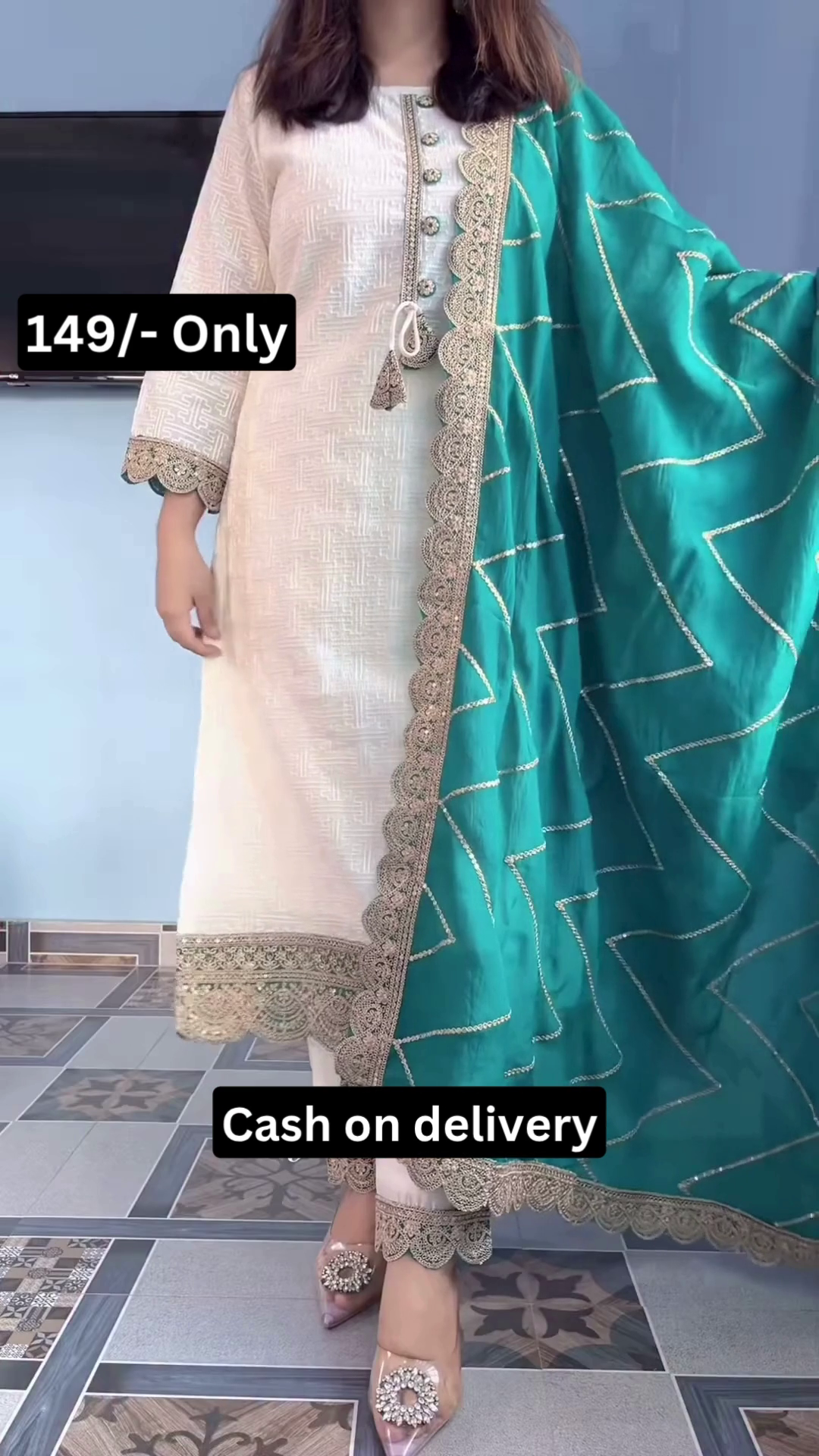 Graceful White Kurta Set with Emerald Green Designer Dupatta