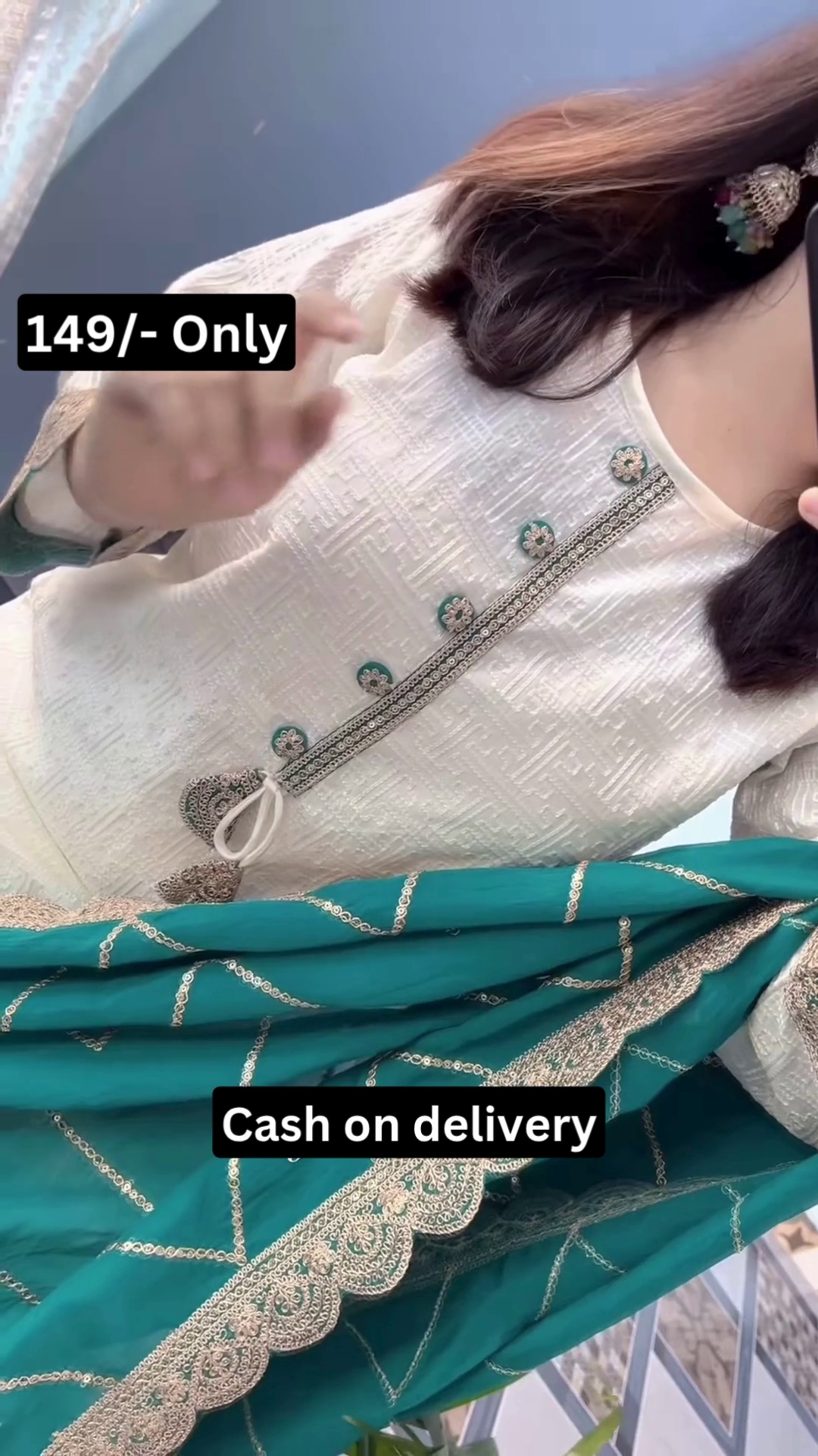 Graceful White Kurta Set with Emerald Green Designer Dupatta