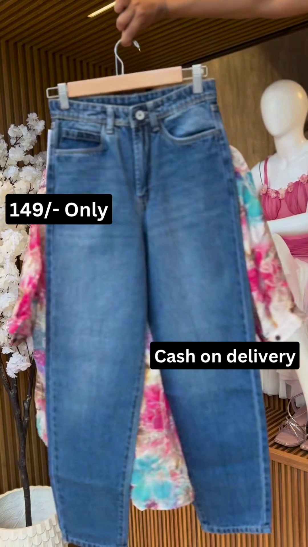 Stylish Floral Printed Shirt with Classic Denim Jeans