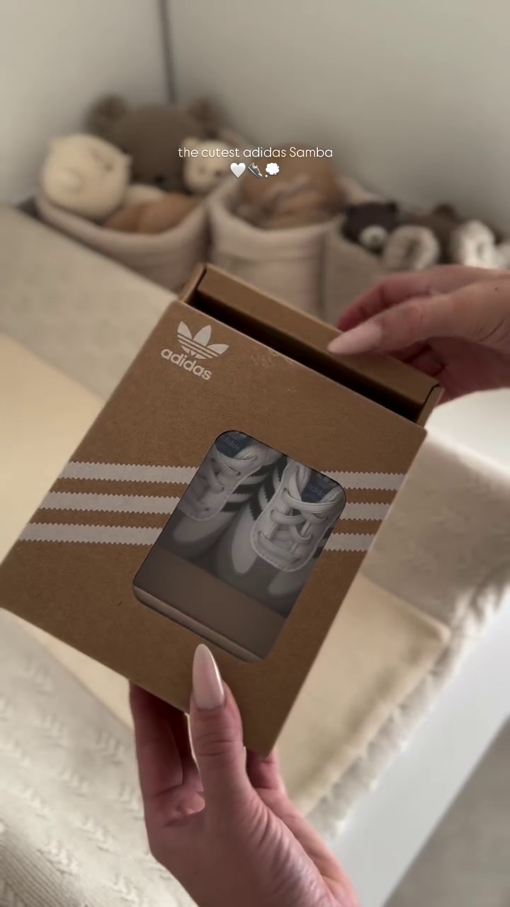 Adorable Kids Classic Sneakers – Mini Style for Little Feet