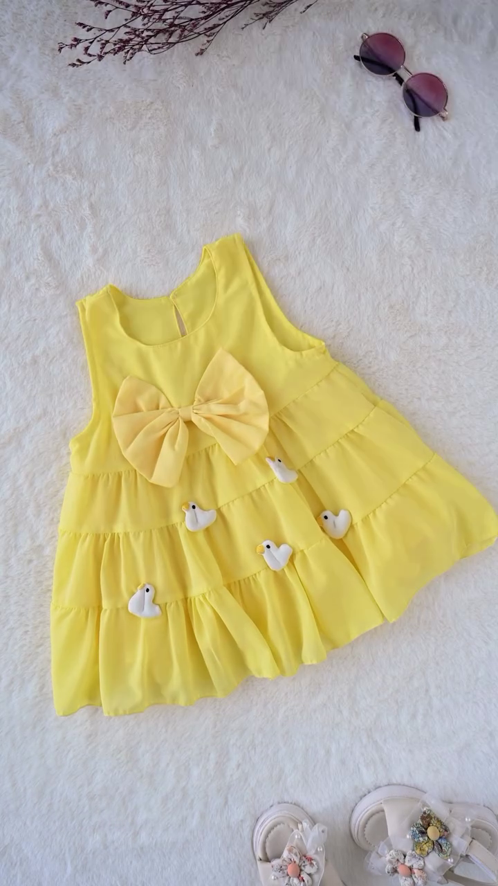 Elegant Floral Girls Dress – Light & Stylish Summer Outfit