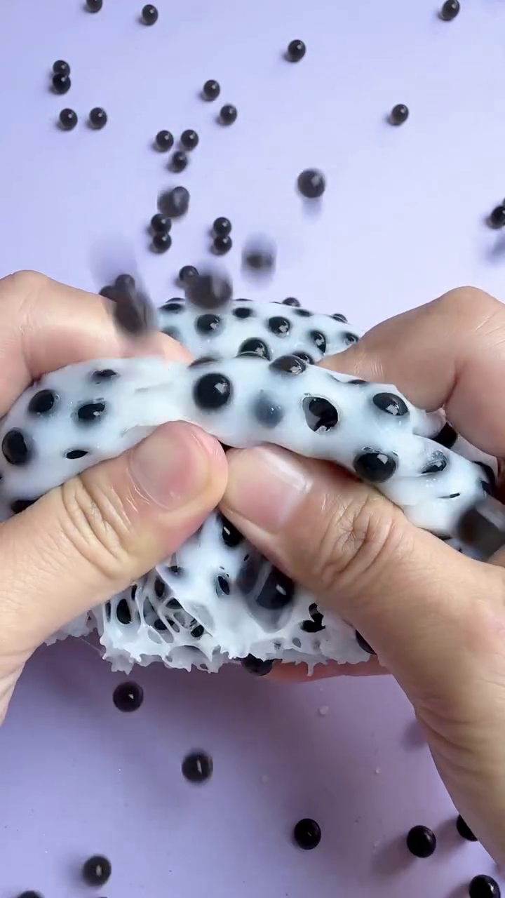 Realistic Skull Squishy Toy – Fun Stress Relief Fidget