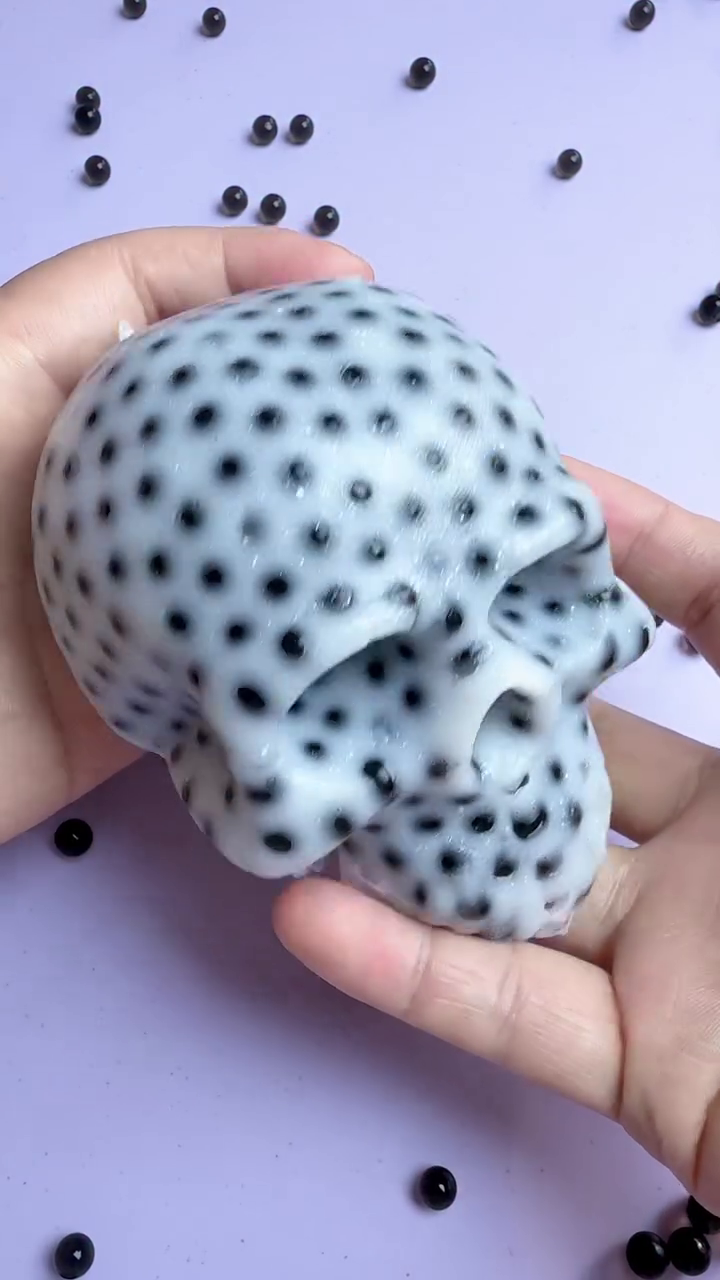 Realistic Skull Squishy Toy – Fun Stress Relief Fidget