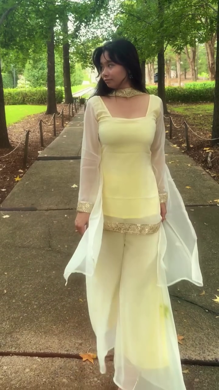 Soft Yellow Elegant Kurta Set – Graceful Outdoor Ethnic Look