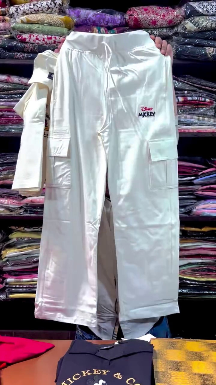 Trendy Mickey Cargo Pants – Stylish Comfort with Streetwear Vibes 🖤